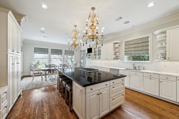 Chandelier, Dining room, Interior, Kitchen, Recessed Lighting, Wood Texture Flooring