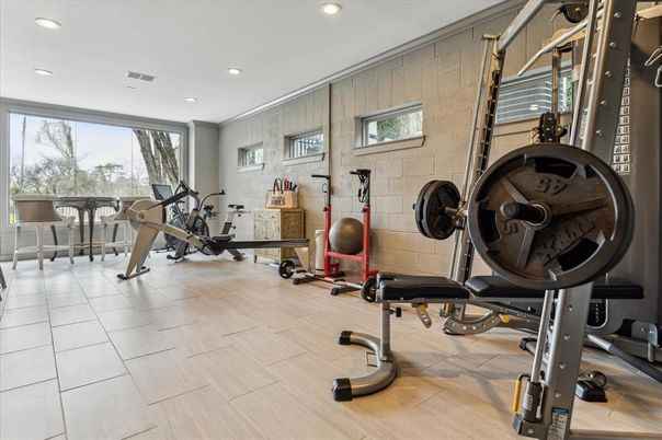 Fitness Equipment, Interior, Recessed Lighting, Wood Texture Flooring