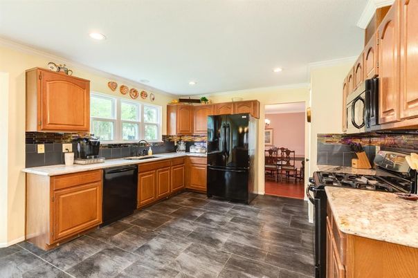 Dining room, Interior, Kitchen, Recessed Lighting