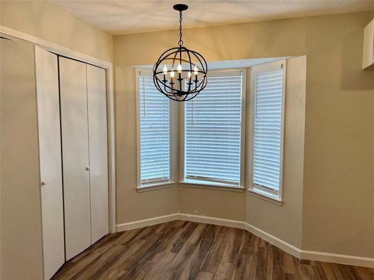 Empty room, Interior, Pendant Lights, Wood Texture Flooring