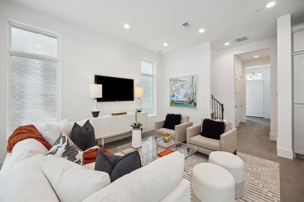 Interior, Living room, Recessed Lighting, Wood Texture Flooring