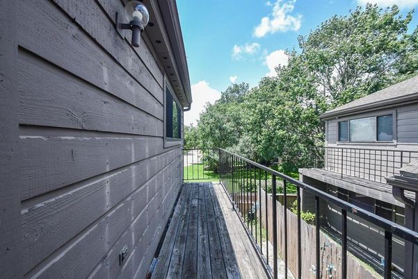 Exterior, Wood Texture Flooring