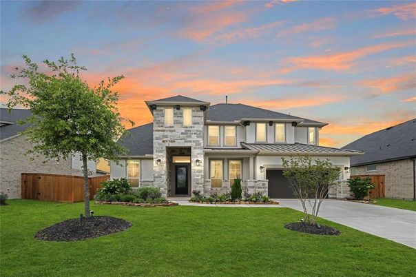 Attached, Backyard, Exterior, Facade, French Provincial