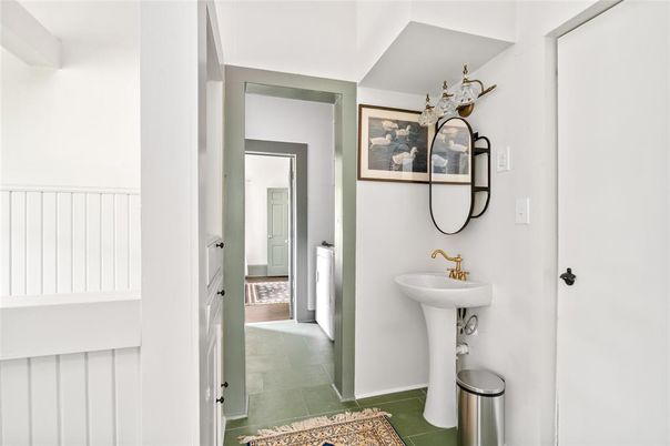 Bathroom, Interior