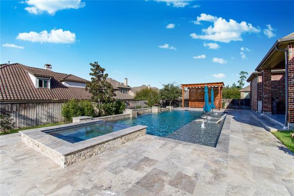Exterior, Playground, Pool