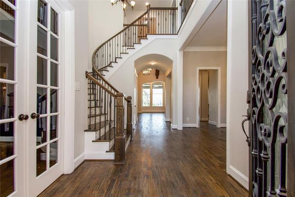 Chandelier, Interior, Wood Texture Flooring