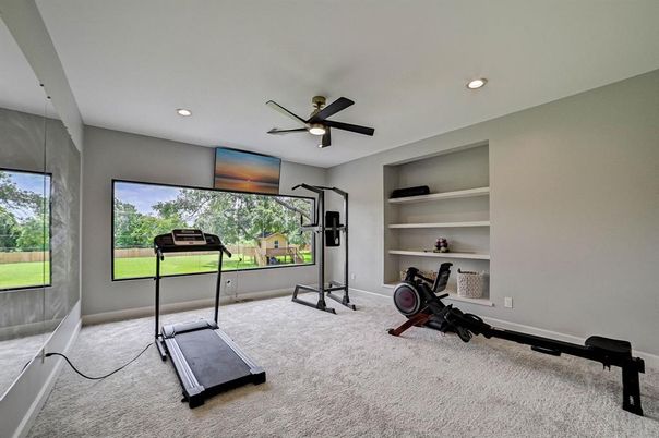 Fitness Equipment, Interior, Recessed Lighting