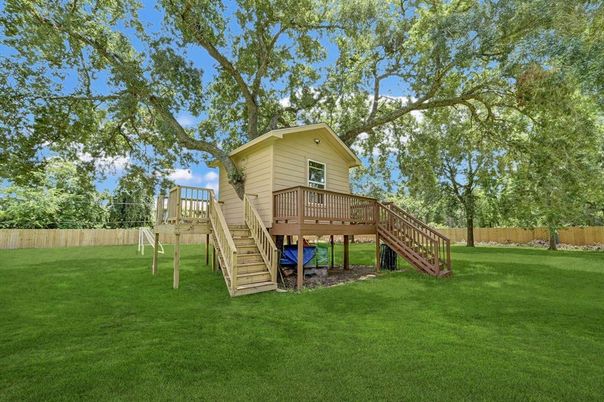 Backyard, Exterior, Playground