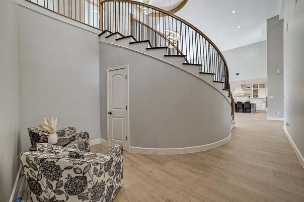 Interior, Recessed Lighting, Wood Texture Flooring