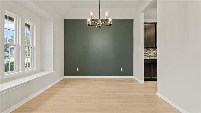 Chandelier, Empty room, Interior, Pendant Lights, Wood Texture Flooring
