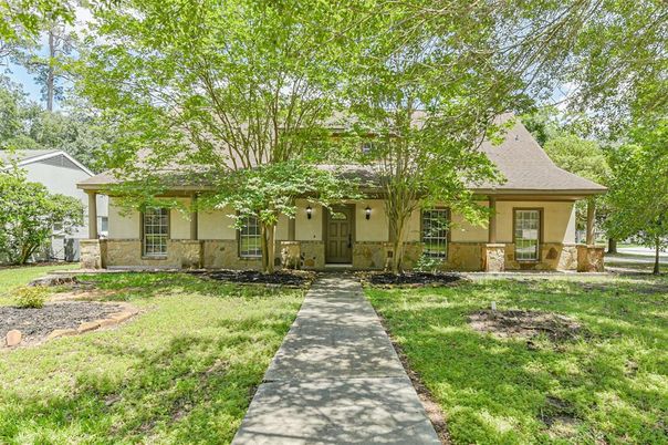 Backyard, Exterior, Facade, French Provincial