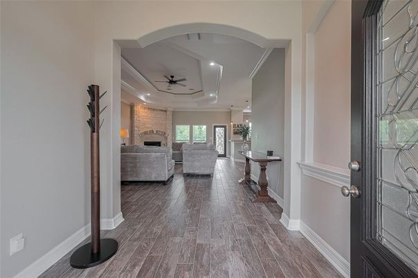 Fireplace, Interior, Living room, Pendant Lights, Recessed Lighting, Wood Texture Flooring