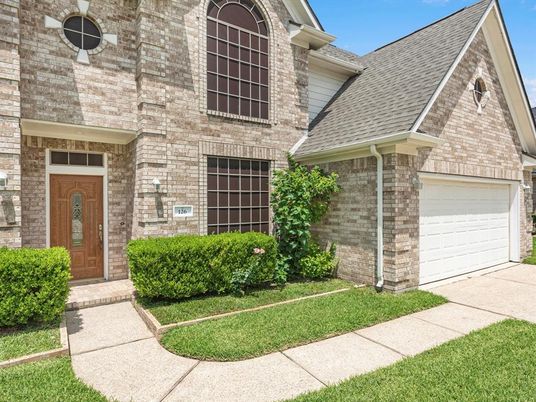 Attached, Exterior, Facade, Brick Facade, Brick Traditional
