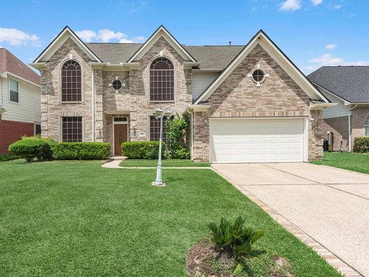 Attached, Exterior, Facade, Brick Facade, Brick Traditional