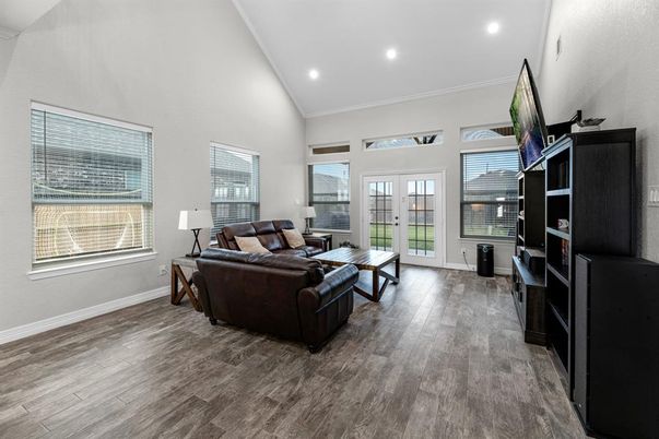 Interior, Living room, Recessed Lighting, Wood Texture Flooring