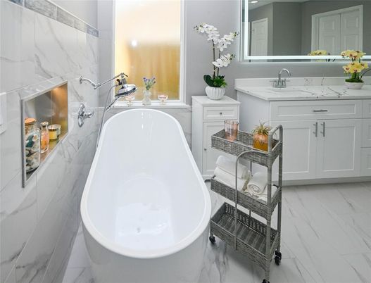 Bathroom, Dual Sink Vanities, Free Standing Baths, Interior, Marble, Marble Walls