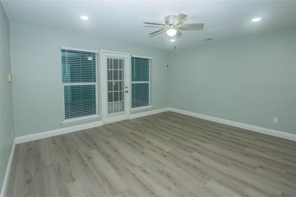Empty room, Interior, Recessed Lighting, Wood Texture Flooring