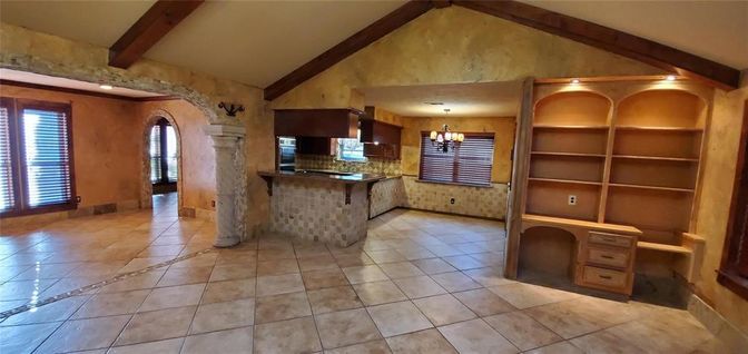 Chandelier, Interior, Kitchen, Pendant Lights, Wooden Beams