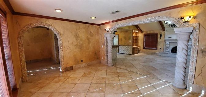 Empty room, Fireplace, Interior, Recessed Lighting