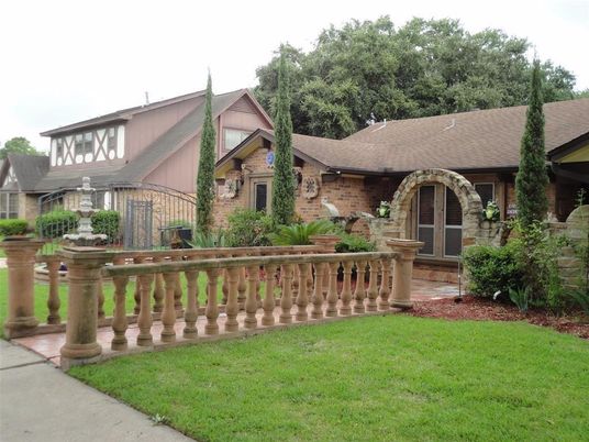 Backyard, Exterior, Facade, Brick Facade, Tudor Revival