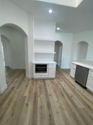 Interior, Kitchen, Recessed Lighting, Wood Texture Flooring