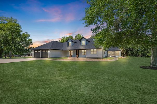Attached, Backyard, Exterior, Facade, Farmhouse