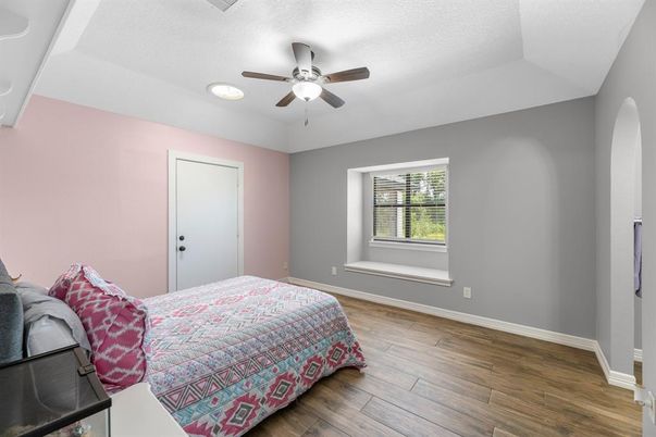 Bedroom, Interior, Recessed Lighting, Wood Texture Flooring