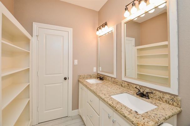 Bathroom, Dual Sink Vanities, Interior, Walk-in Closets