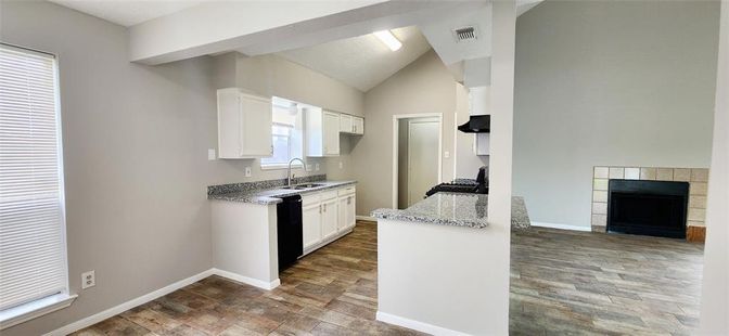 Fireplace, Interior, Kitchen, Wood Texture Flooring