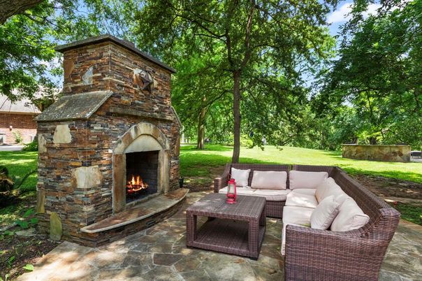 Exterior, Fireplace