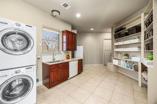 Interior, Recessed Lighting, Washer