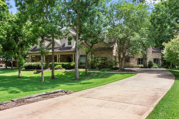Backyard, Exterior, Facade, Brick Facade, Tudor Revival