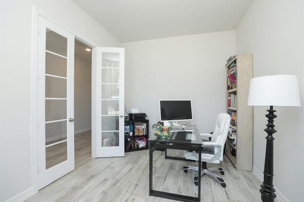 Home Office, Interior, Recessed Lighting, Wood Texture Flooring