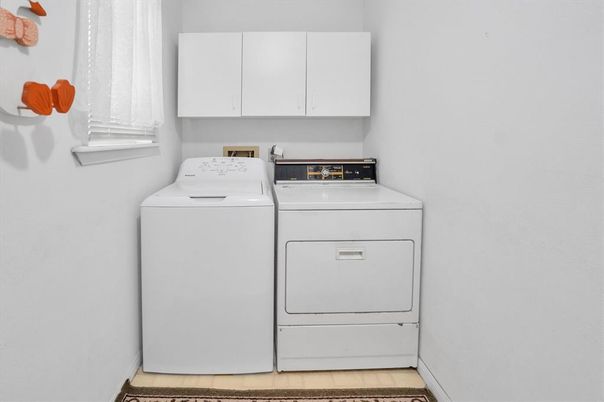 Interior, Utility Closets, Washer
