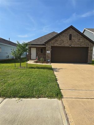 Attached, Exterior, Facade, Brick Facade, Ranch