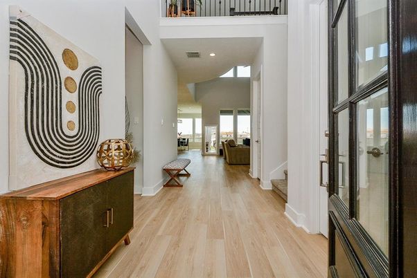 Interior, Recessed Lighting, Wood Texture Flooring
