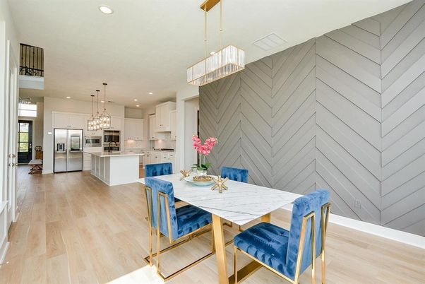 Chandelier, Dining room, Interior, Kitchen, Pendant Lights, Recessed Lighting, Stainless Steel Appliances, Wood Texture Flooring