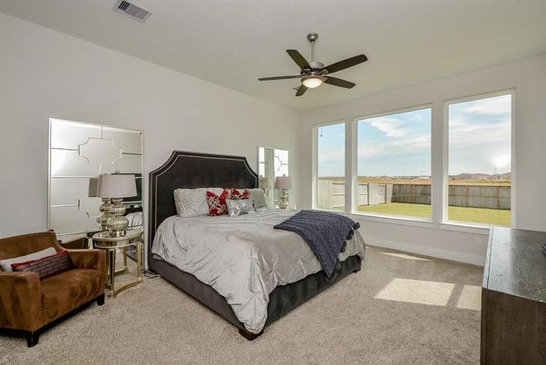 Bedroom, Interior, Water