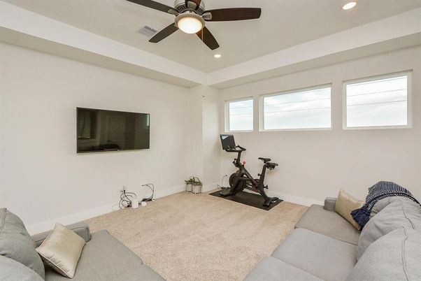 Fitness Equipment, Interior, Recessed Lighting