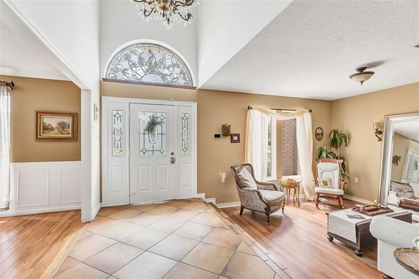 Chandelier, Interior, Wood Texture Flooring