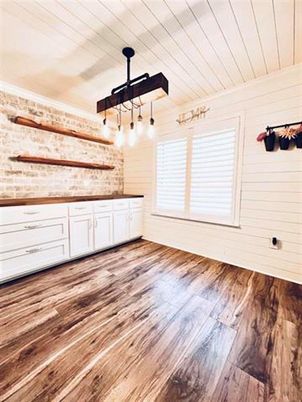Empty room, Interior, Pendant Lights, Wood Texture Flooring