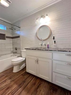 Bathroom, Dual Sink Vanities, Interior, Wood Texture Flooring