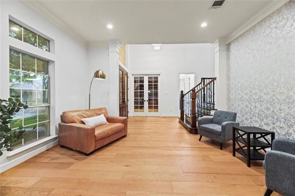 Interior, Recessed Lighting, Wood Texture Flooring