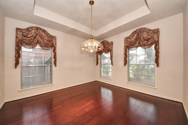 Chandelier, Empty room, Interior, Pendant Lights, Wood Texture Flooring