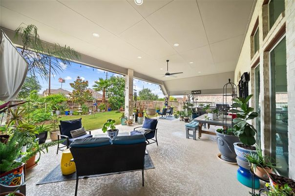 Exterior, Recessed Lighting