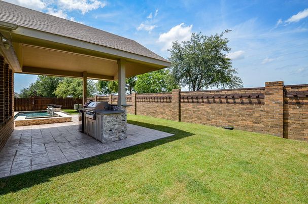 Backyard, Exterior, Pool