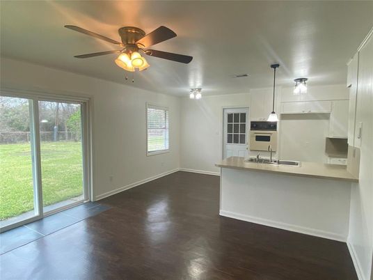 Interior, Kitchen, Pendant Lights, Wood Texture Flooring
