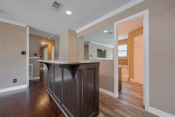 Interior, Recessed Lighting, Wood Texture Flooring