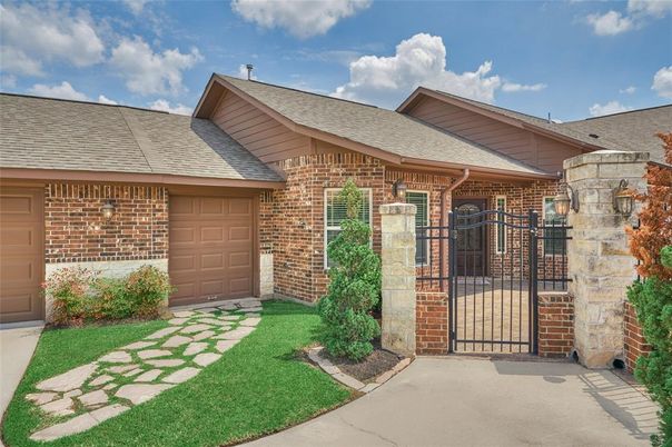 Attached, Exterior, Facade, Brick Facade, Brick Traditional