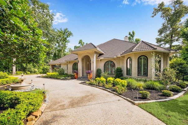Backyard, Exterior, Facade, Mediterranean